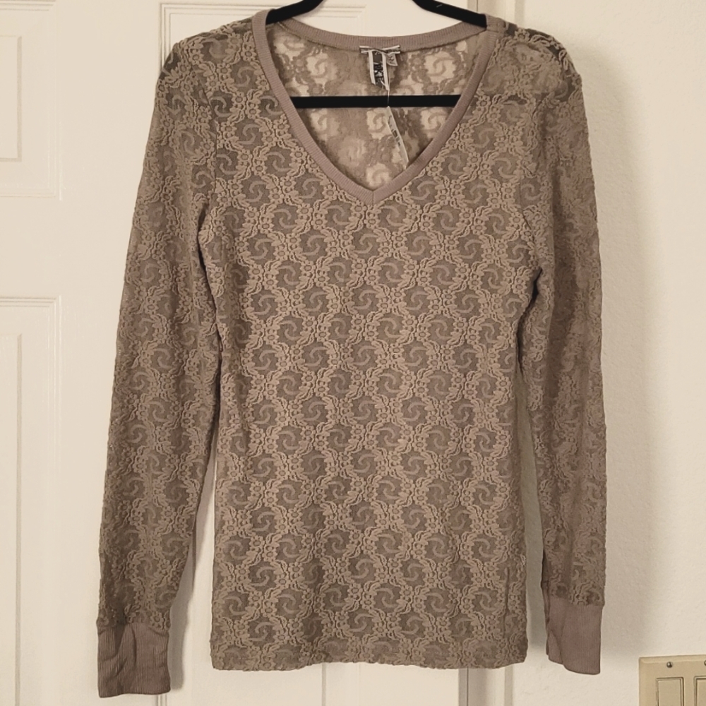Nwt Bke (Buckle)sheer shirt.